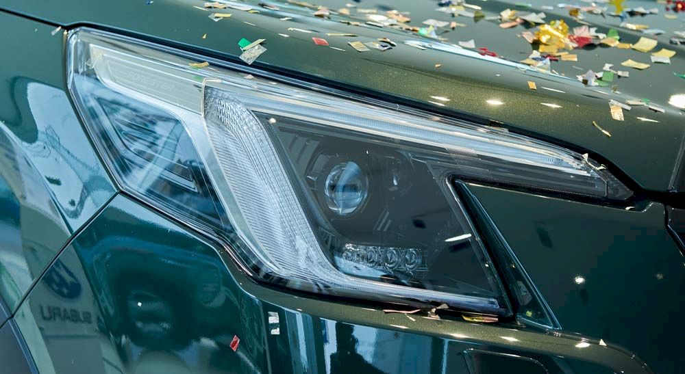 Subaru Forester 2023: Giá xe từ 969 triệu, an toàn ưu việt với Eyesight 4.0
